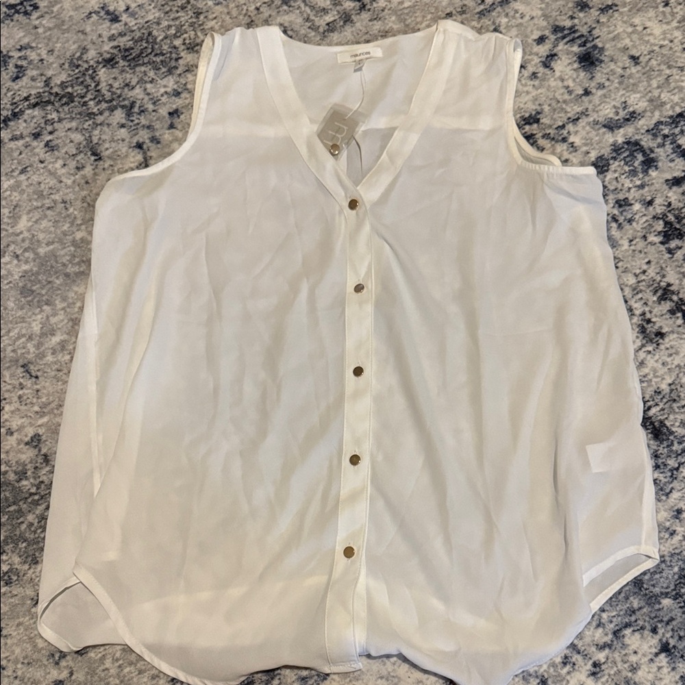 Maurices White Button-Down Sleeveless Blouse
